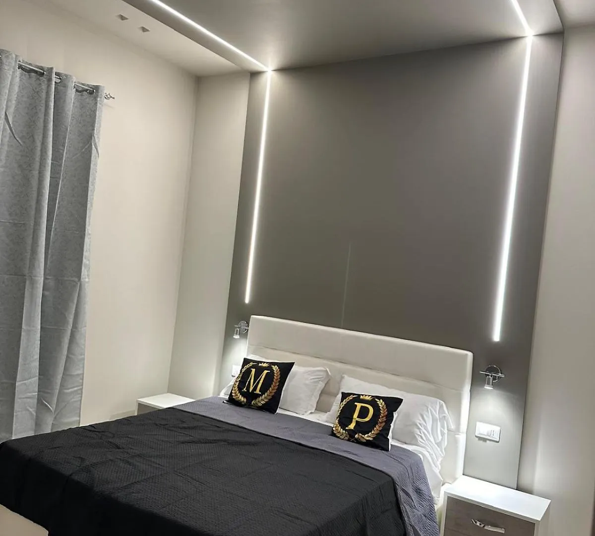 Mopi Maison Naples Guest house