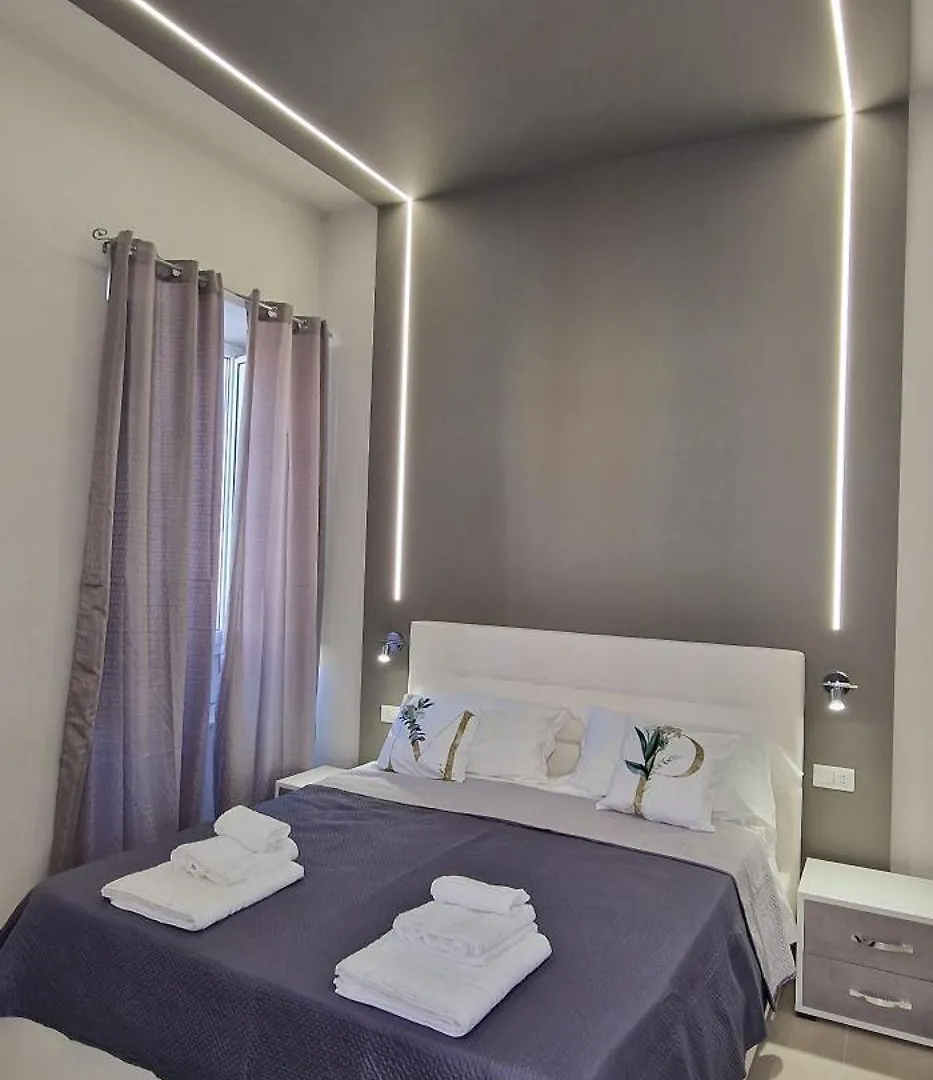 Mopi Maison Naples Guest house