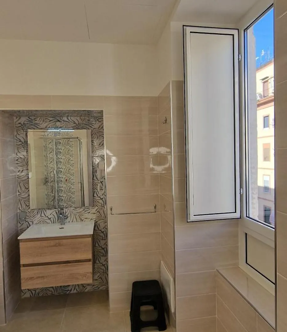 Mopi Maison Naples 0*,