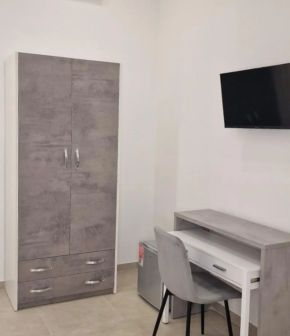Mopi Maison Naples Guest house