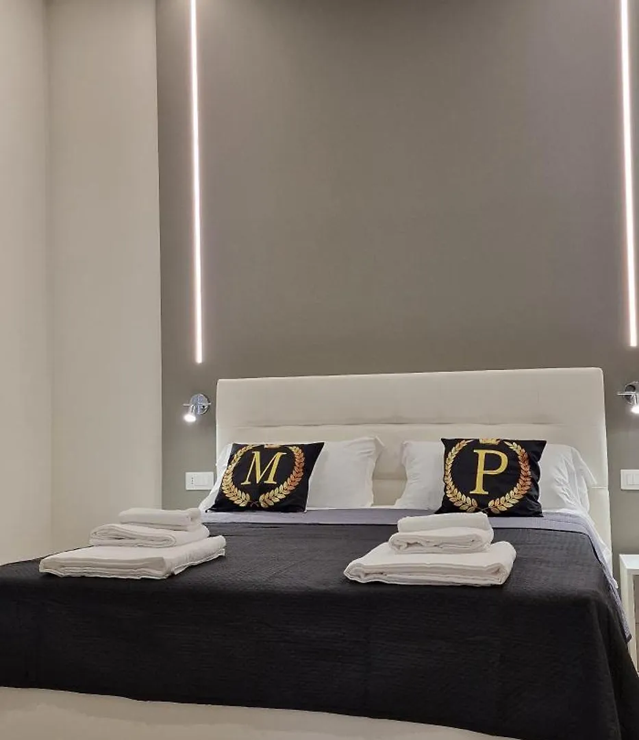 Mopi Maison Naples Guest house