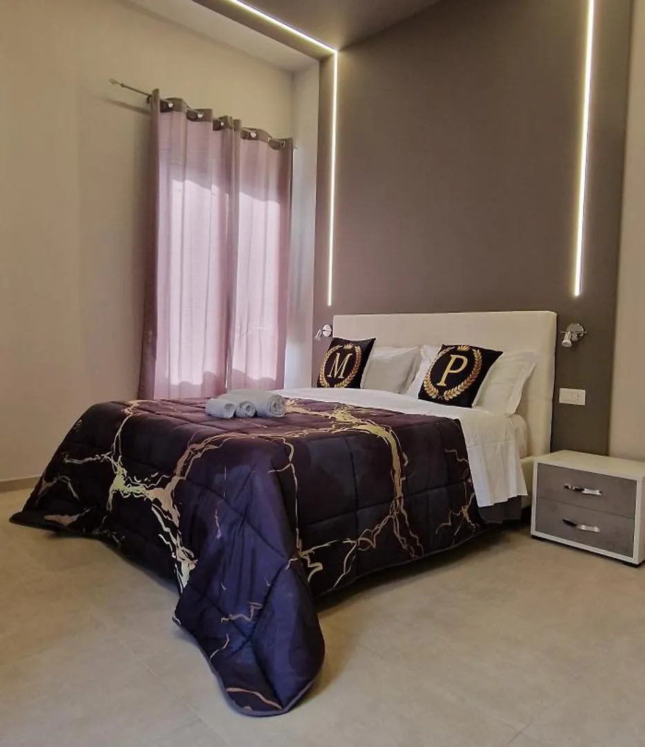 Mopi Maison Naples Guest house